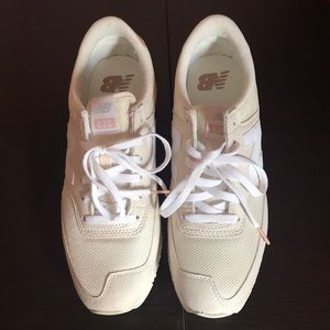 NEW BALANCE 620 sneakers